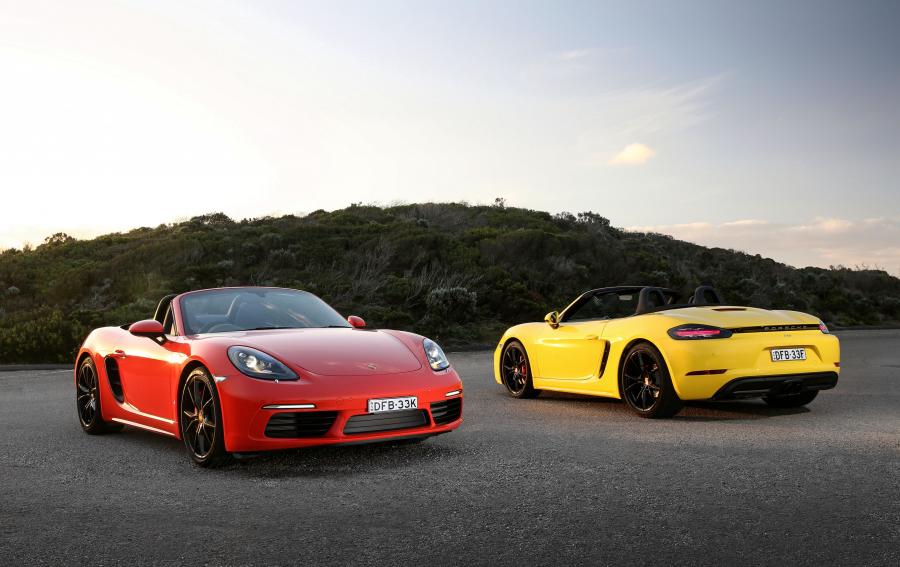  Porsche 718 Boxster S 2016 года  (AU) (фото 16 из 30)